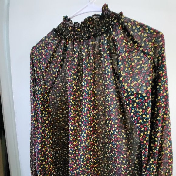 Women's top - Picture 2 of 3